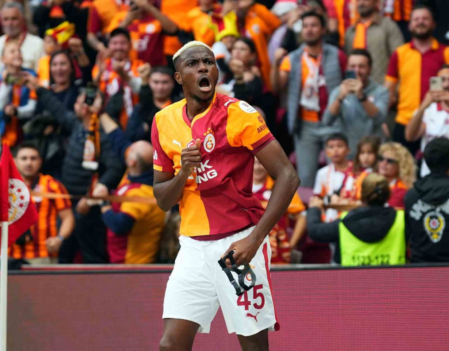 trendyol-super-lig-galatasaray-1-goztepe-1-ilk-yari