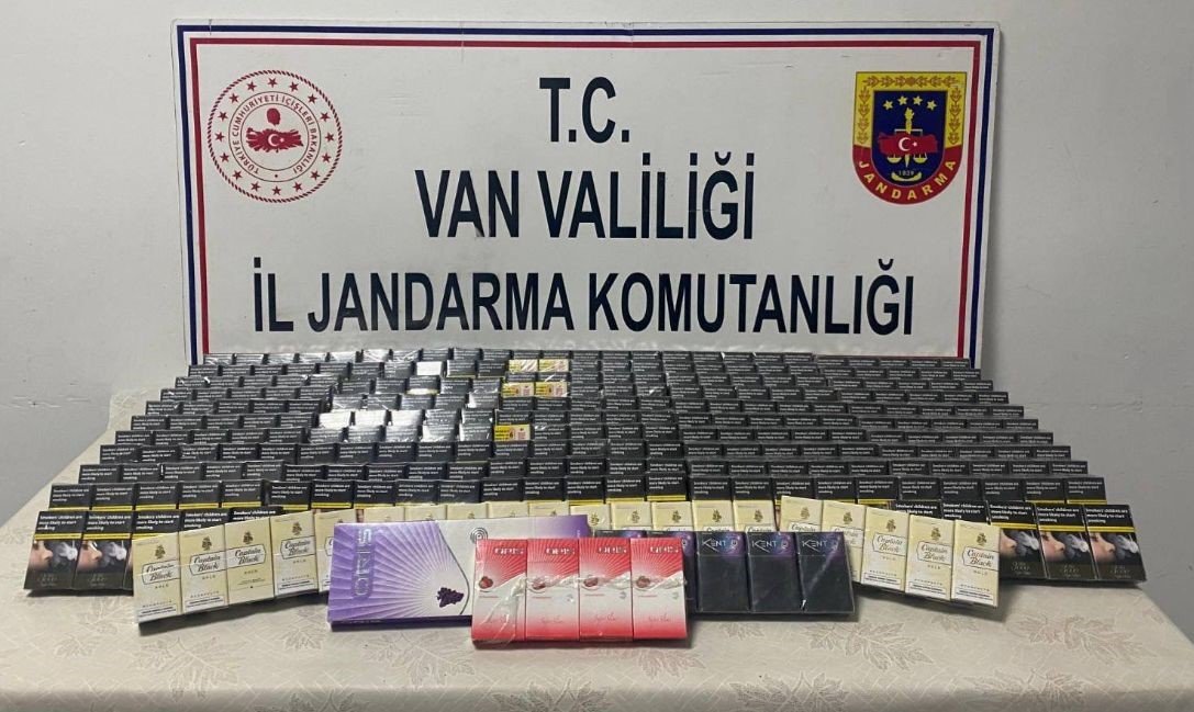 vanda-bin-859-paket-kacak-sigara-ele-gecirildi