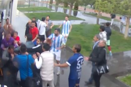 yenildikleri-takimin-futbolculari-tarafindan-darbedildiler