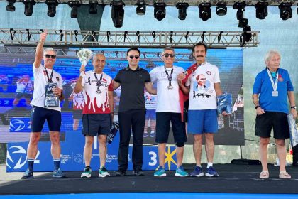 34-uluslararasi-alanya-triatlonunda-demir-adam-ali-bididan-cifte-ikincilik