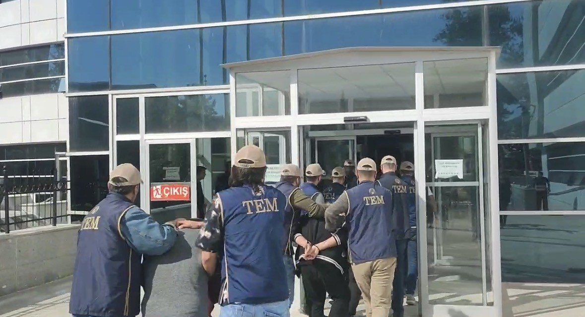 adiyamanda-deas-operasyonunda-5-kisi-tutuklandi