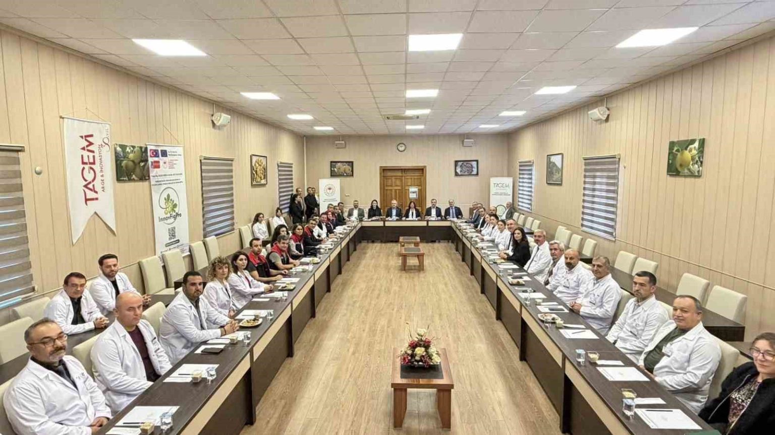 aydinin-sembolu-incirin-gelecegi-masaya-yatirildi