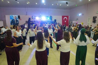 babaeskide-salvar-gecesi-renkli-goruntulere-sahne-oldu