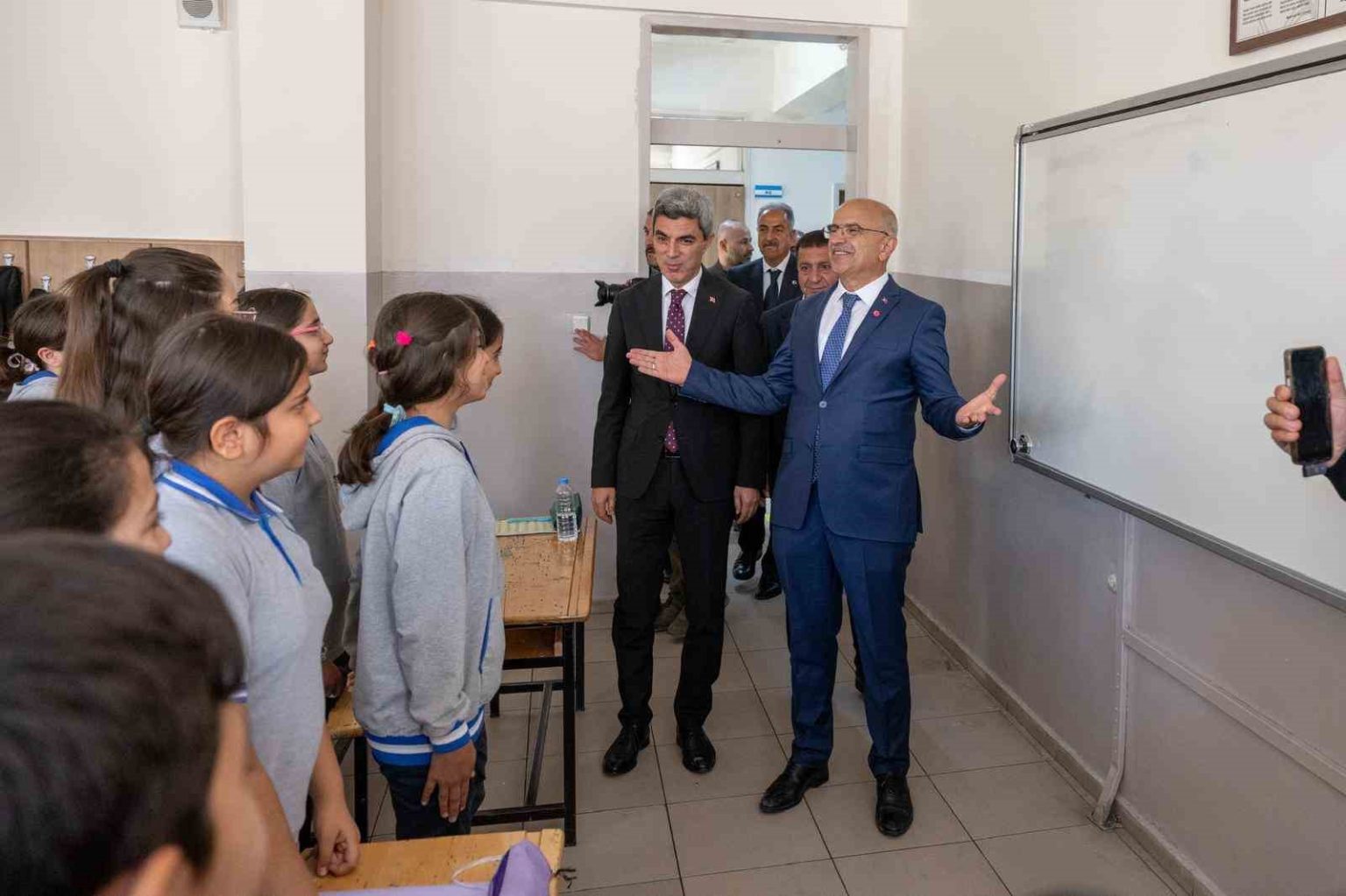 baskan-er-ogrencileri-11-malatya-anadolu-kitap-ve-kultur-fuarina-davet-etti