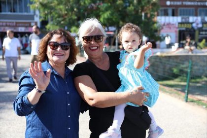 baskan-gencay-altinkumda-vatandaslarla-bulustu