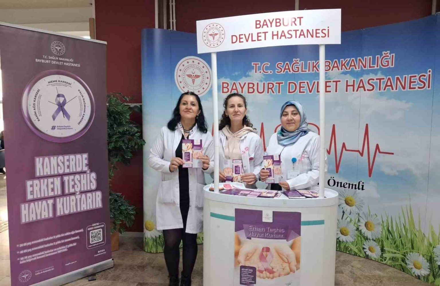 bayburtta-meme-kanseri-farkindalik-standi-acildi
