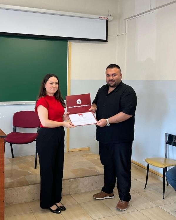 bilecikte-bir-mezun-bir-hikaye-soylesisi-ogrencilerle-bulustu