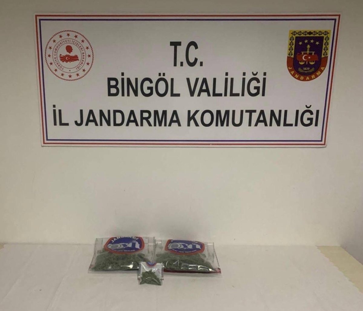 bingolde-uyusturucu-ve-kacakcilikla-mucadele-34-gozalti