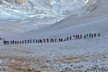 cumhuriyet-coskusu-aladaglarin-zirvesinde-yasandi