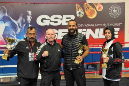 cumhuriyete-giden-yol-muaythai-sampiyonasi-yapildi