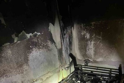 dairede-cikan-yanginda-bir-oda-kullanilamaz-hale-geldi