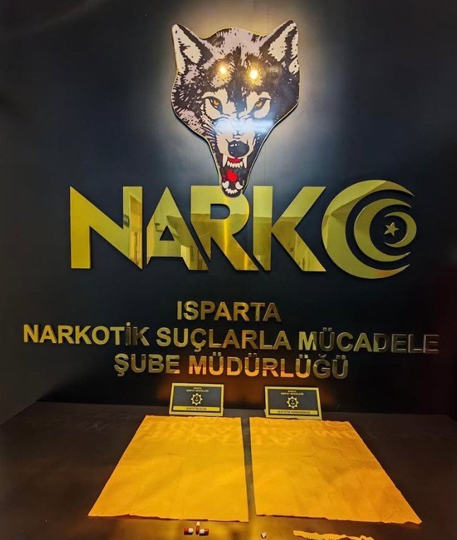 denetimlerde-durdurulan-bir-aractan-uyusturucu-cikti-2-kisi-gozaltinda