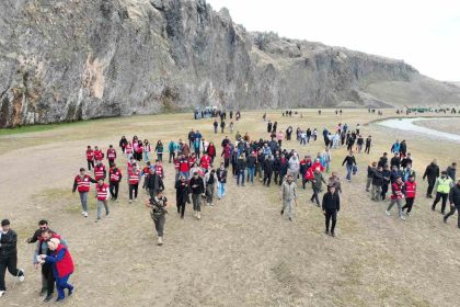 diyadin-kanyonunda-cumhuriyetin-102-yilina-ozel-doga-yuruyusu