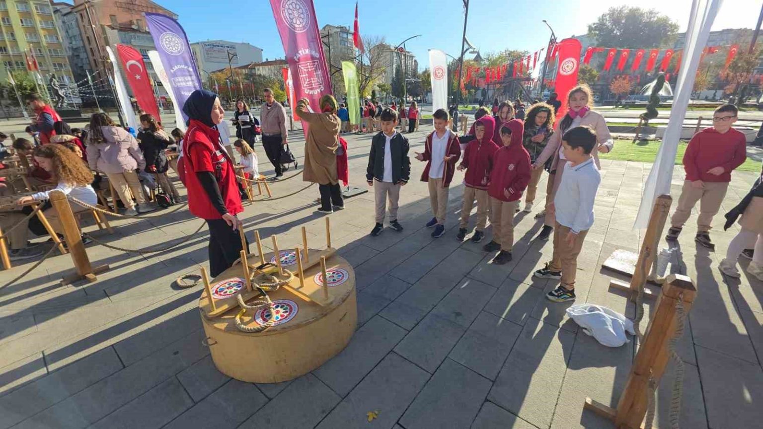 geleneksel-oyun-tiri-kutahyada-cocuklarla-bulustu