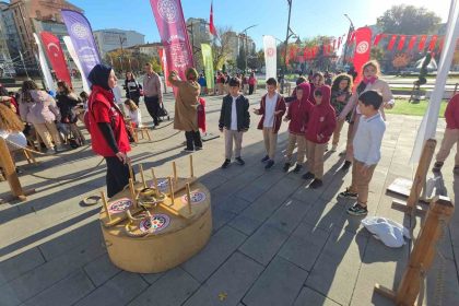 geleneksel-oyun-tiri-kutahyada-cocuklarla-bulustu