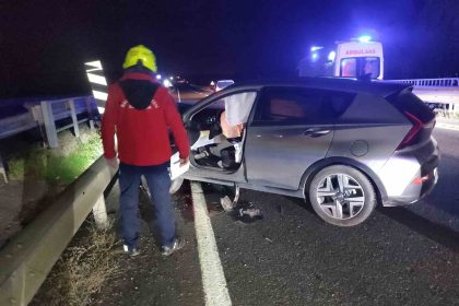 havranda-otomobil-ile-motosiklet-carpisti-1-yarali