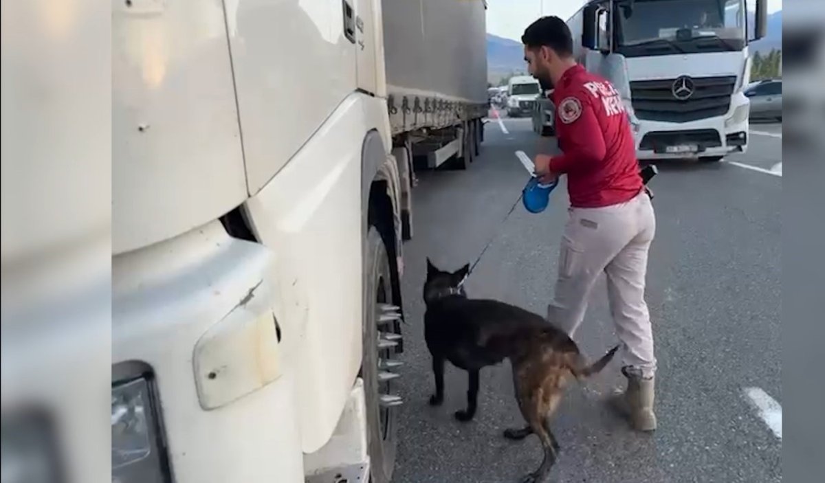 igdirda-kacakcilik-ve-dolandiricilik-operasyonlari-cok-sayida-kacak-urun-ele-gecirildi-4-supheli-yakalandi