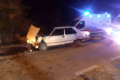 kafa-kafaya-carpisan-otomobillerde-4-cocuk-yaralandi