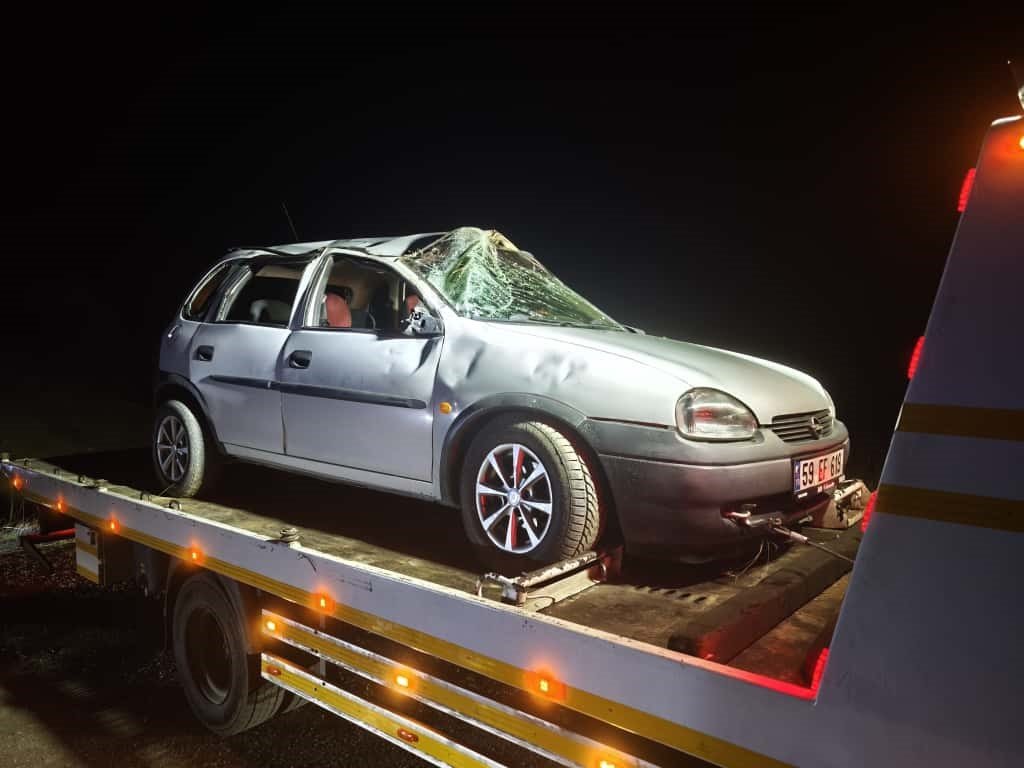 kesanda-otomobil-takla-atti-2-yarali