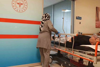 mantar-yedi-hastanelik-oldu