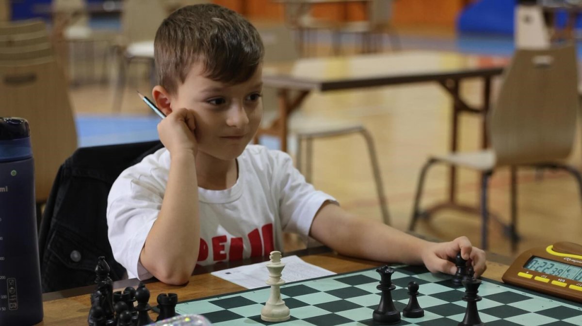 minikler-satrancta-hunerlerini-sergiledi