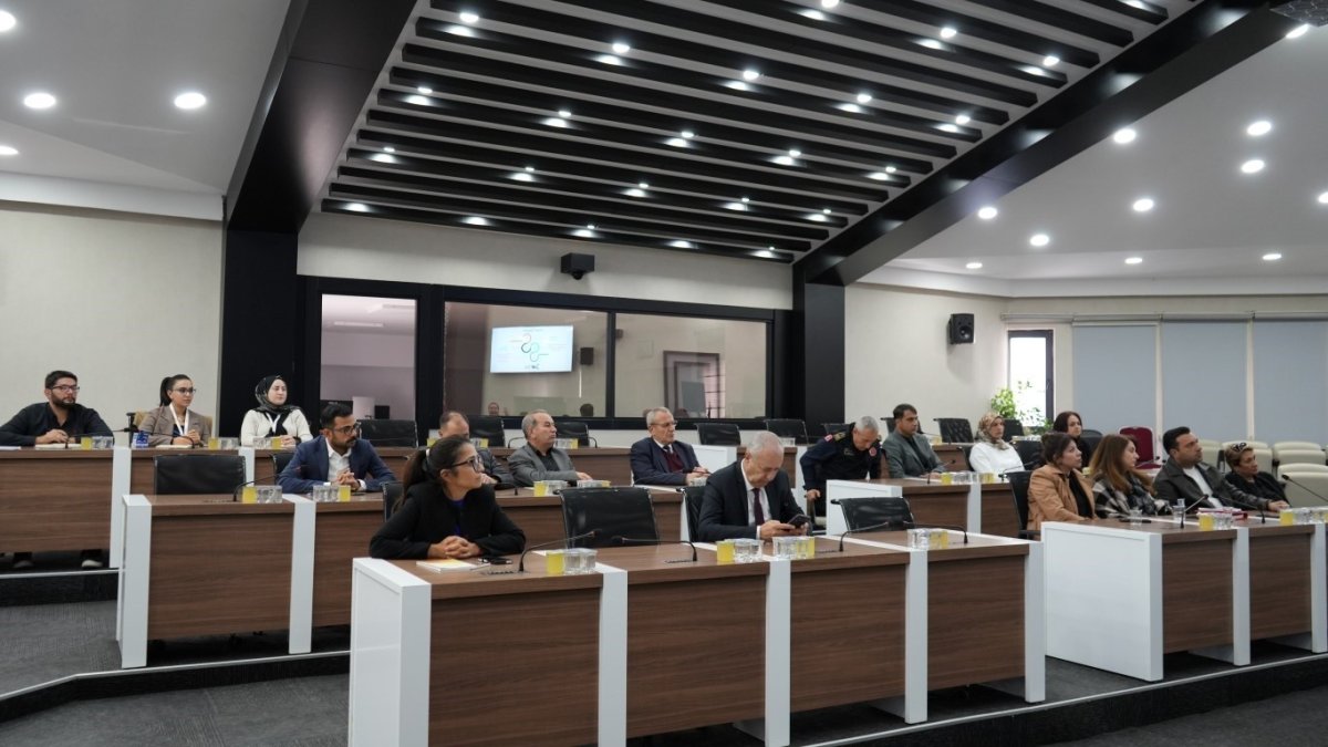 nigde-belediyesinin-akilli-sehir-stratejisi-ve-yol-haritasi-egitimi-tamamlandi