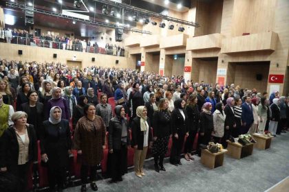 nigdede-81-cocuk-koruyucu-ailelerinde-guvenle-buyuyor