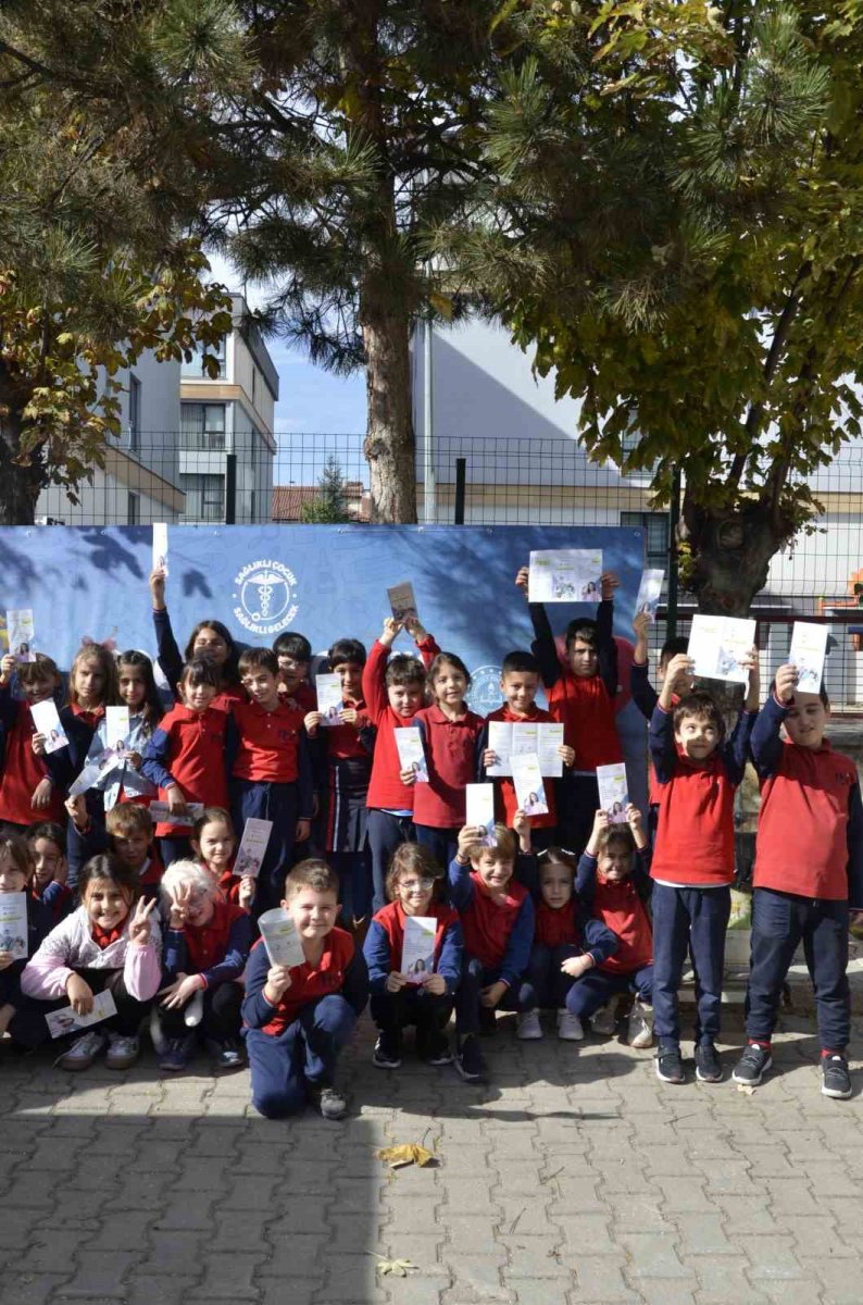 ogrenciler-icin-saglikli-cocuk-saglikli-gelecek-etkinligi-duzenlendi