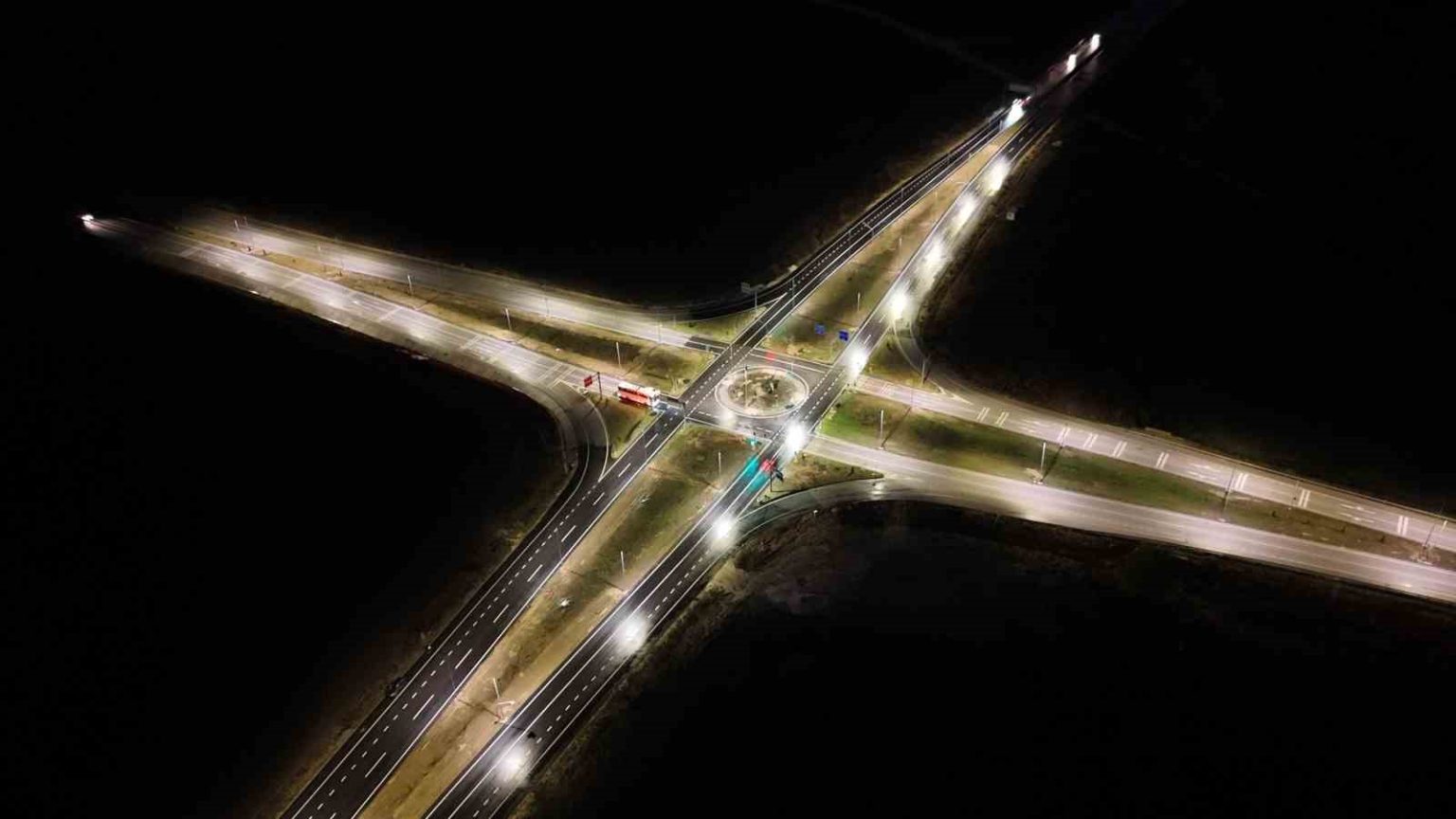 olumlu-kazalarin-yasandigi-pinarhisar-luleburgaz-kavsaginda-aydinlatma-calismalari-tamamlandi