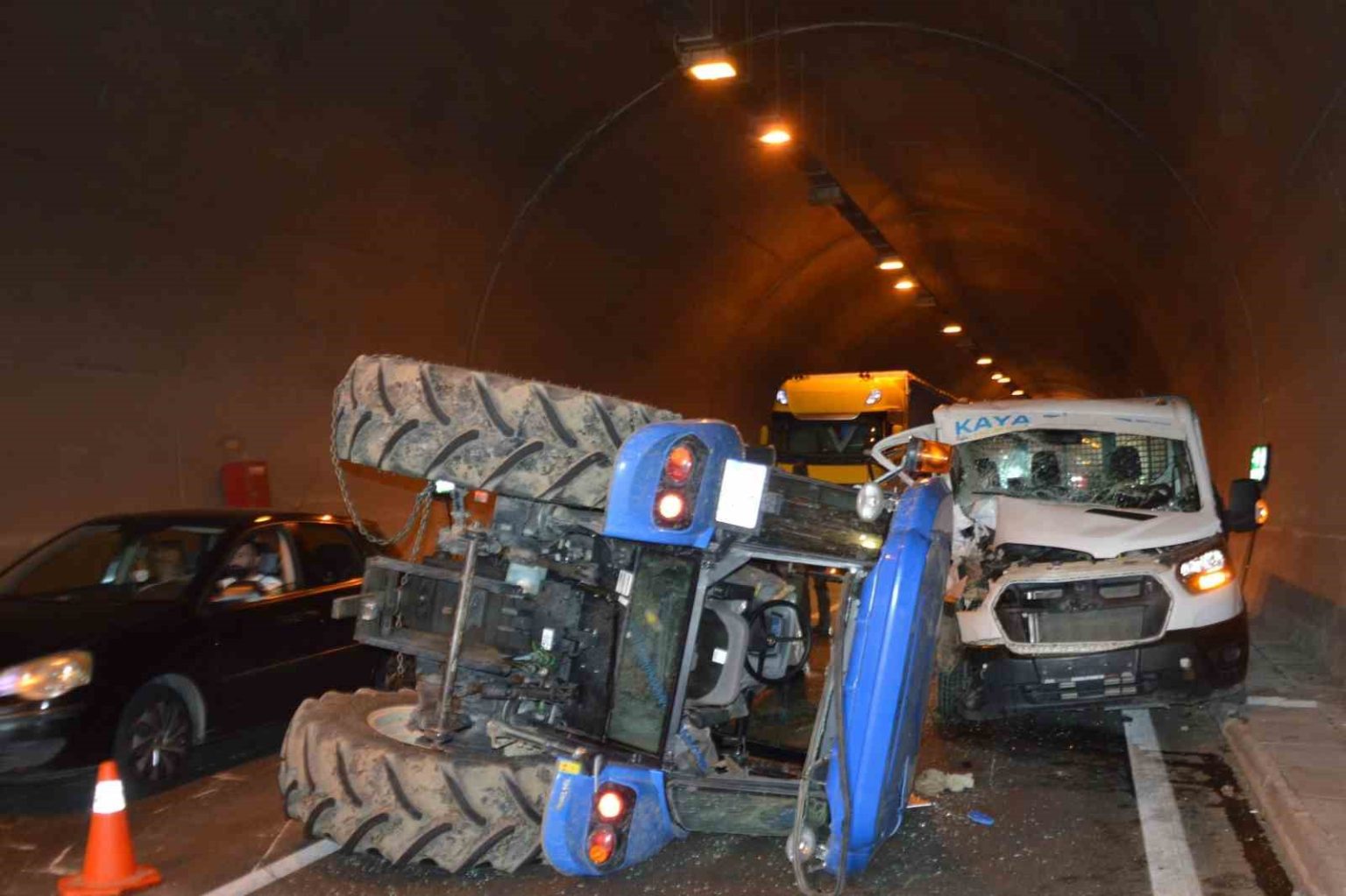 samsunda-tunelde-kaza-2-yarali