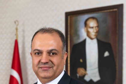 sanko-universitesi-hastanesi-genel-muduru-dr-kileci-bagimsizligimizin-simgesi-cumhuriyetimiz-millet-olarak-basarabildiklerimizin-bir-gostergesidir