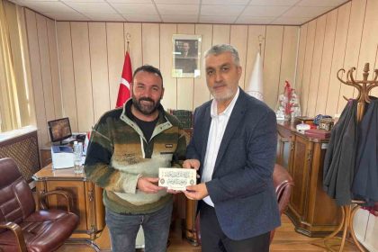 sivrihisarda-anlamli-bagis