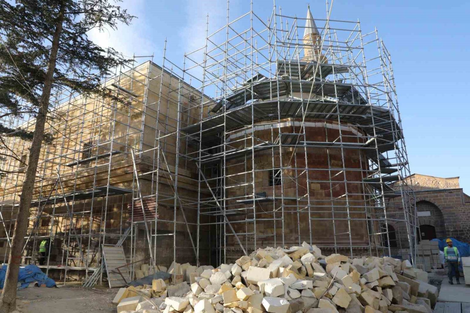 tarihi-sungurbey-cami-yeniden-ibadete-acilacak