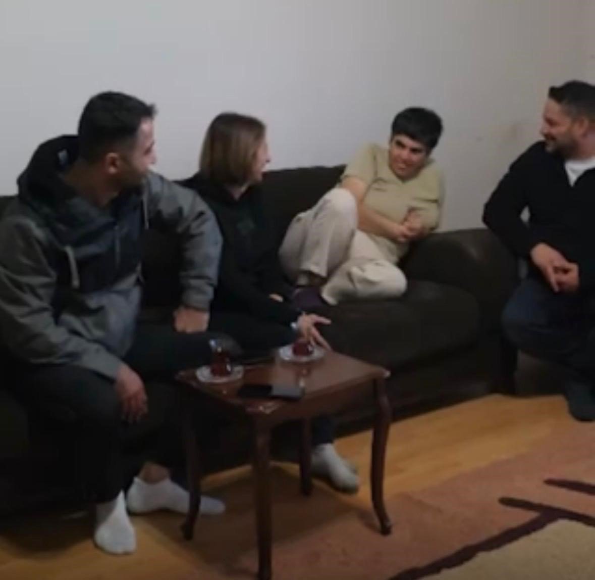 tek-hayali-umreye-gitmek-olan-zihinsel-engelli-fatmanin-hayali-gercege-donustu