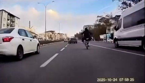 trafik-guvenligini-tehlikeye-dusuren-motosiklet-surucusune-54-bin-tl-ceza