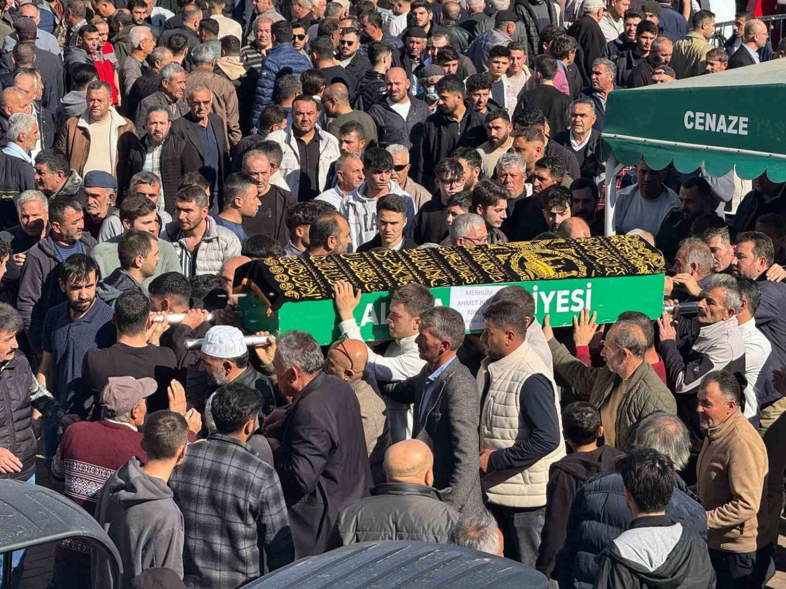 traktor-tamir-ederken-agir-yaralanan-genc-oldu