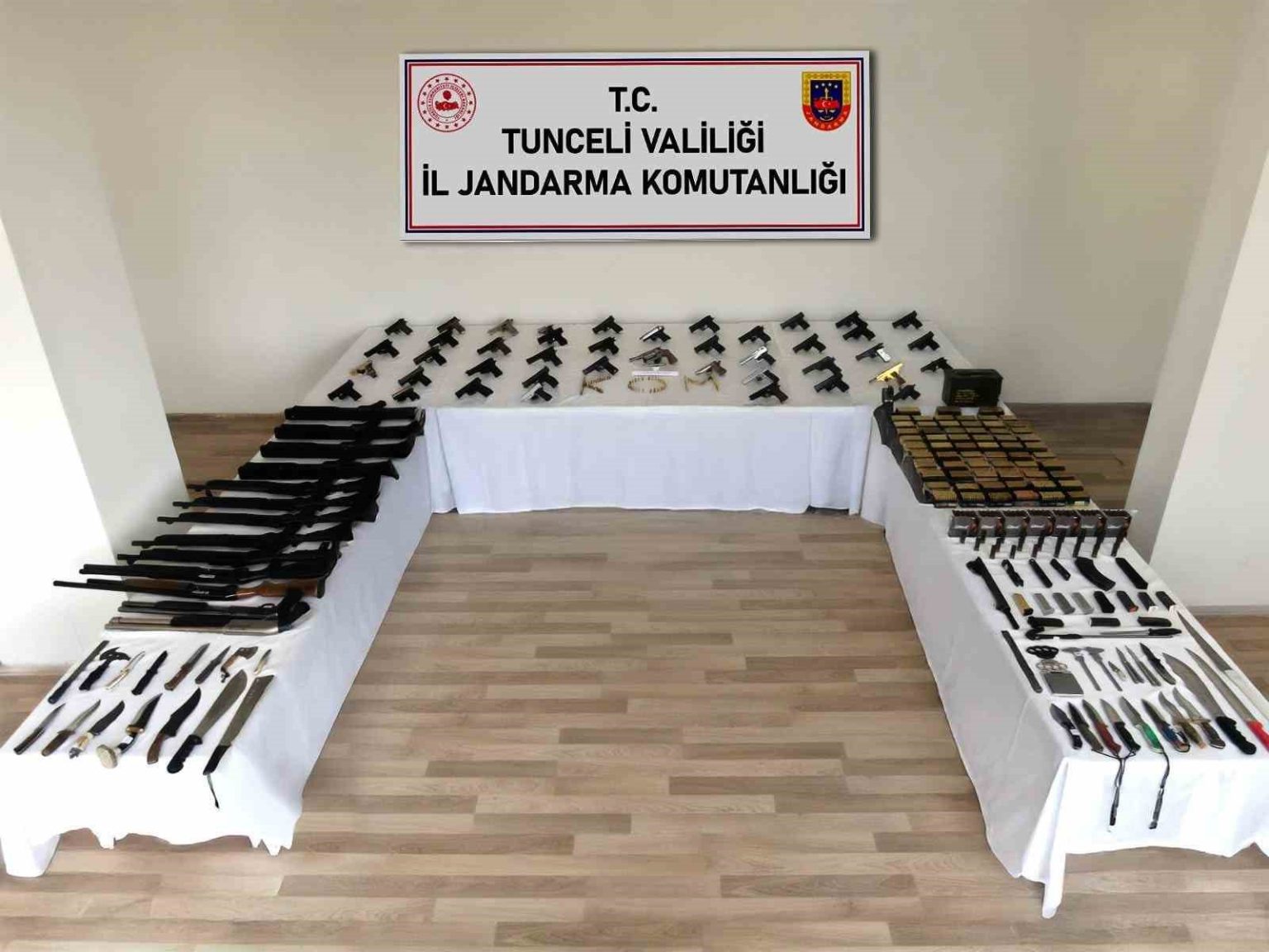 tunceli-merkezli-31-ilde-silah-kacakcilarina-operasyon-60-gozalti