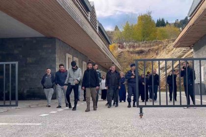 uludagin-ormanlarinda-12-saatlik-kabus-kayip-gencler-bulundu