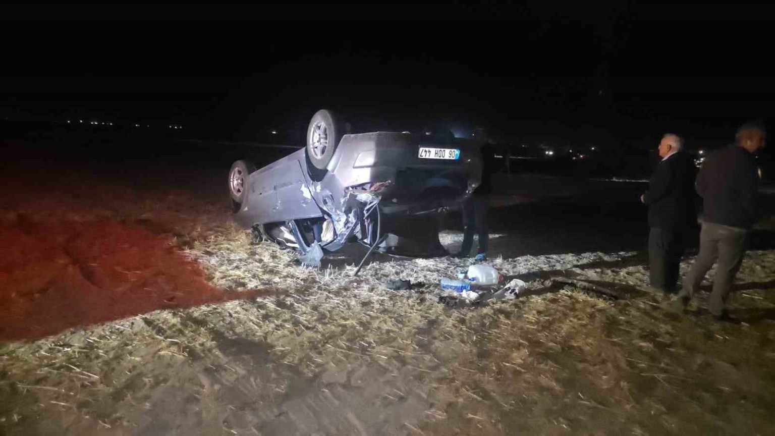 aksarayda-otomobil-takla-atti-2-yarali