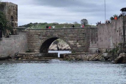 amasrada-sahil-guvenlikten-muhtesem-cumhuriyet-bayrami-gosterisi