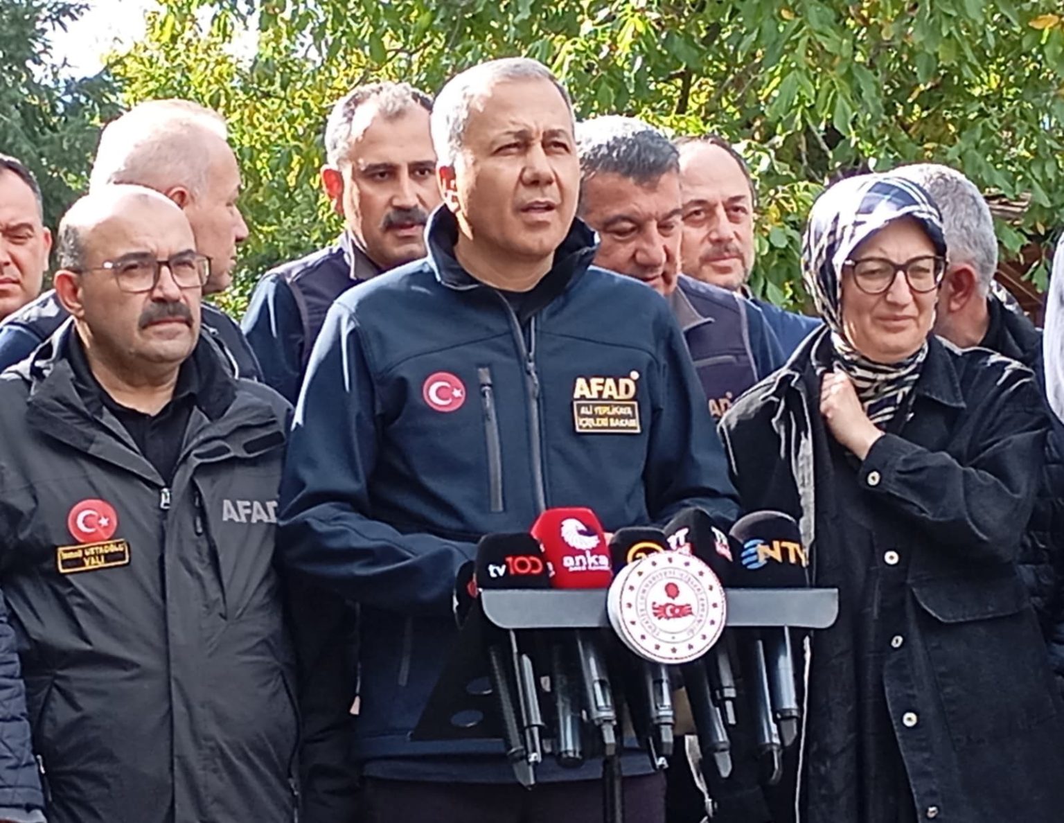 bakan-yerlikaya-112ye-507-ihbar-geldi-sadece-30u-hasarla-ilgili