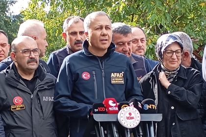 bakan-yerlikaya-112ye-507-ihbar-geldi-sadece-30u-hasarla-ilgili