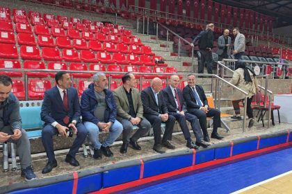 baskan-ozlu-voleybolcularin-agzini-tatlandirdi