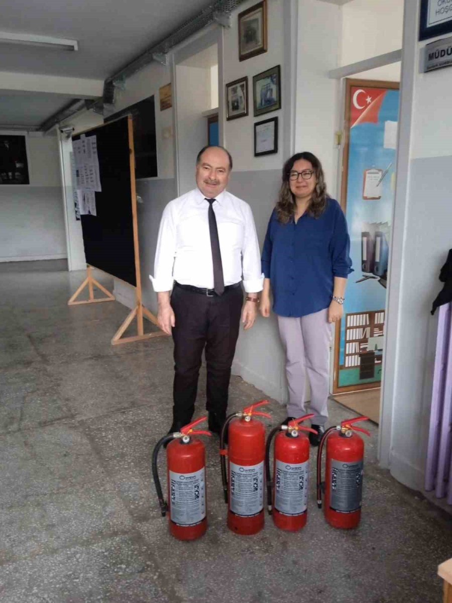 bayirkoyde-yangin-tupleri-yenilendi