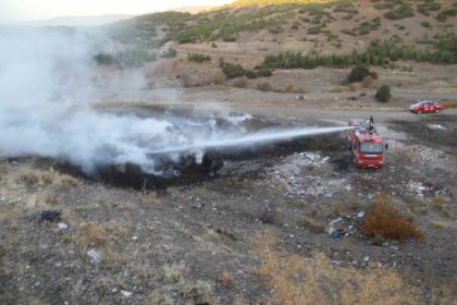 beysehirde-ormanlik-alan-icerisinde-cikan-yangin-panige-neden-oldu
