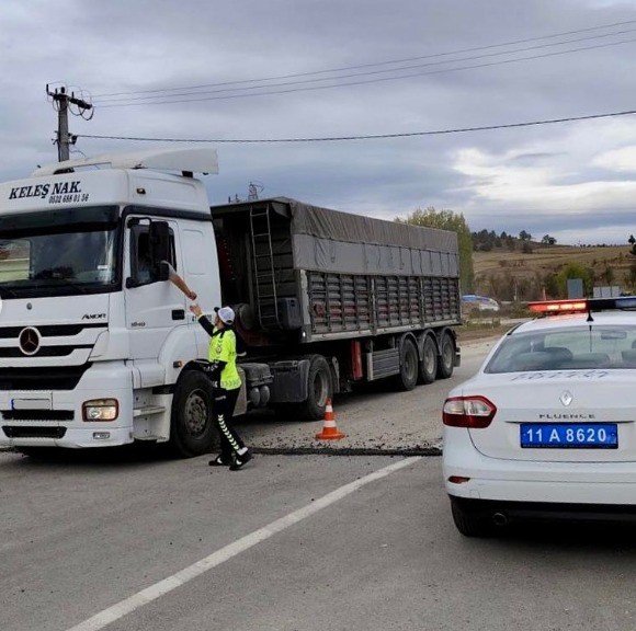 bilecikte-duzensiz-gocle-mucadeleye-yonelik-huzur-uygulamasi