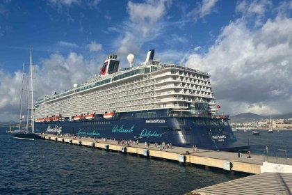 bodruma-2-bin-176-yolcu-ile-geldi