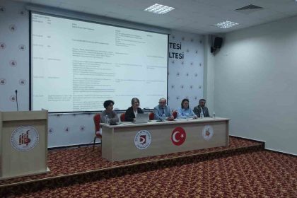 bseu-de-akademik-kurul-toplantisi-yapildi