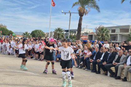 burhaniyede-genclik-ve-spor-festivali-coskusu-yasandi