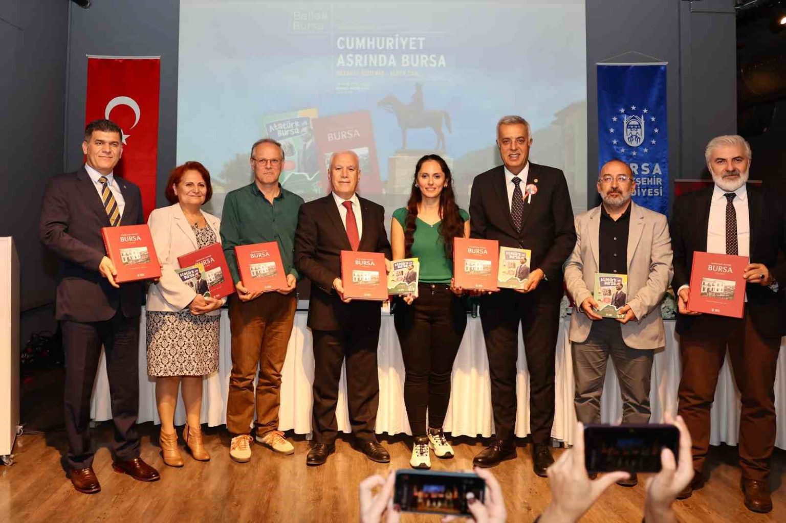 bursanin-cumhuriyet-bellegi